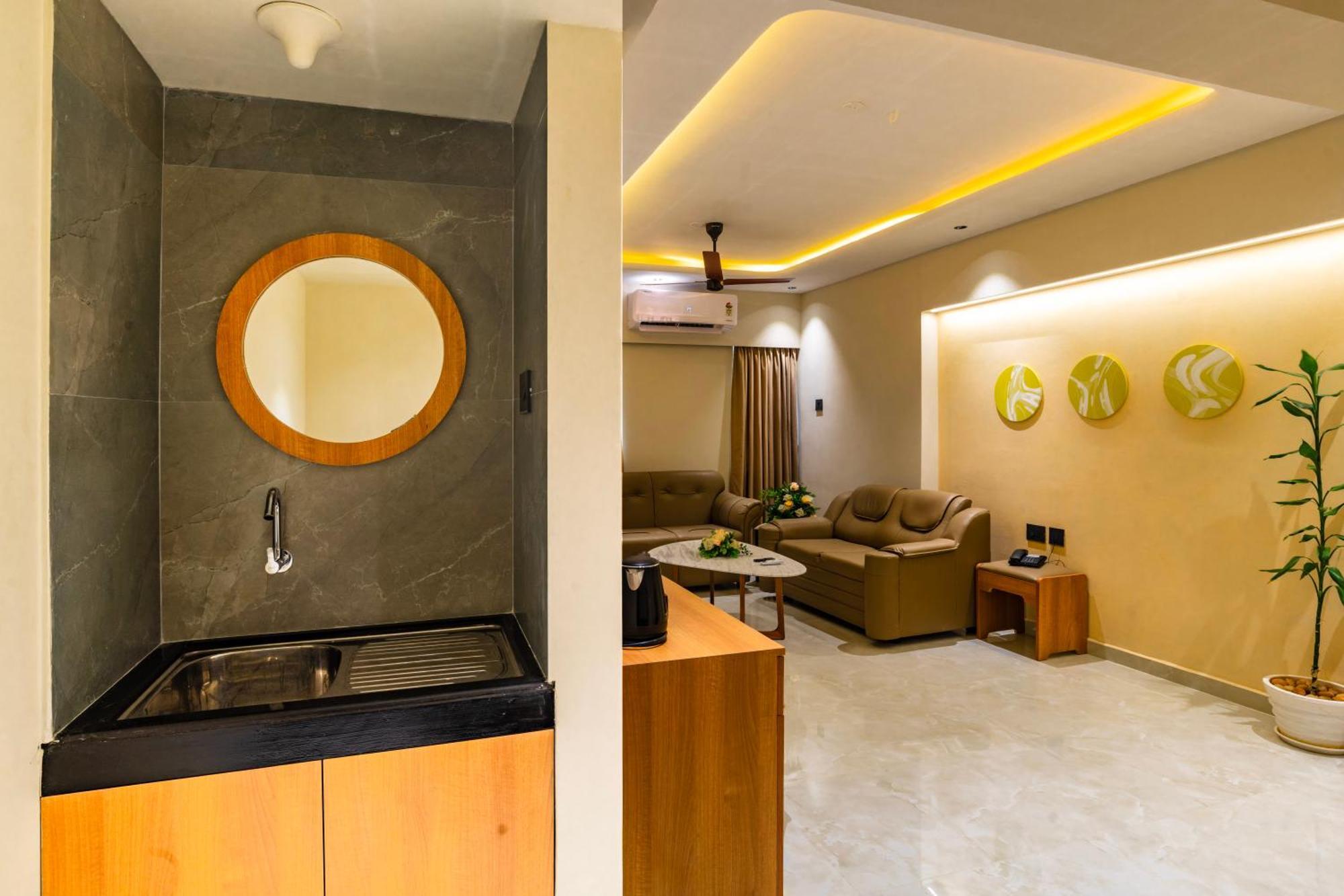 Hotel Ima House Kochi Esterno foto